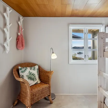 Beautiful In With House Sea View בית נופש